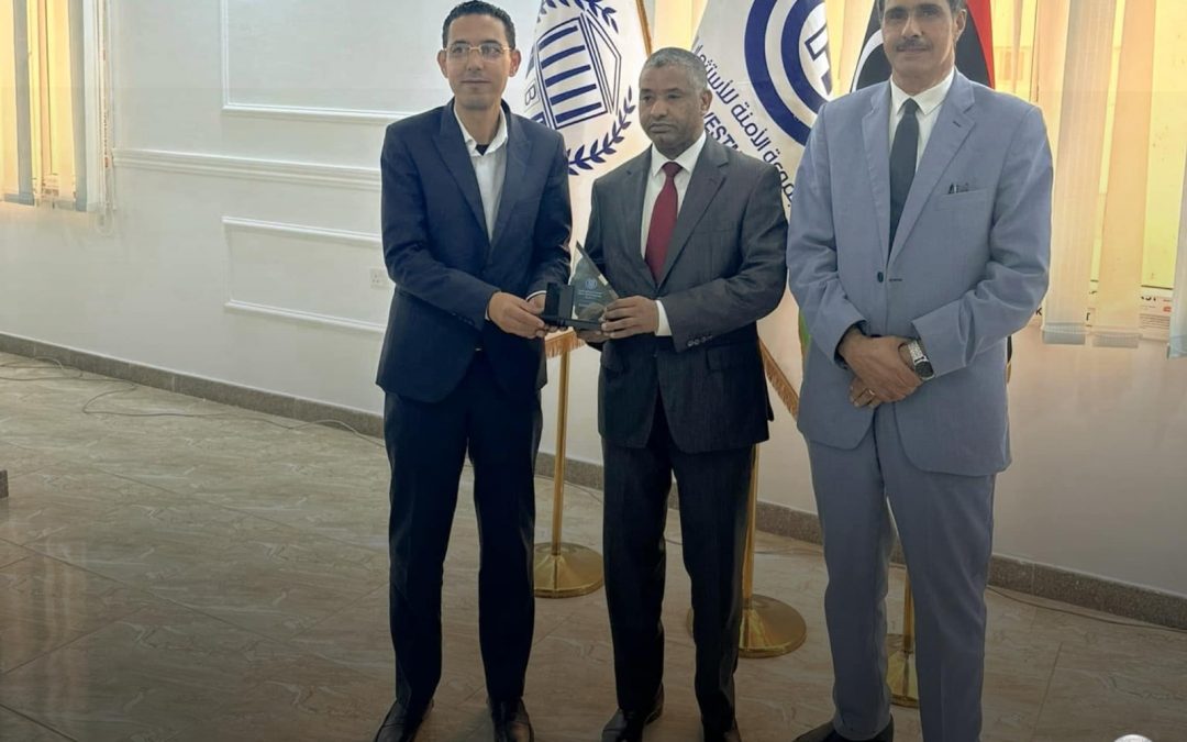 رئيس مجلس إدارة الجامعة البريطانية الليبية يلتقي القنصل العام للجمهورية السودانية في بنغازي لدعم الطلاب السودانيين النازحين في ليبيا